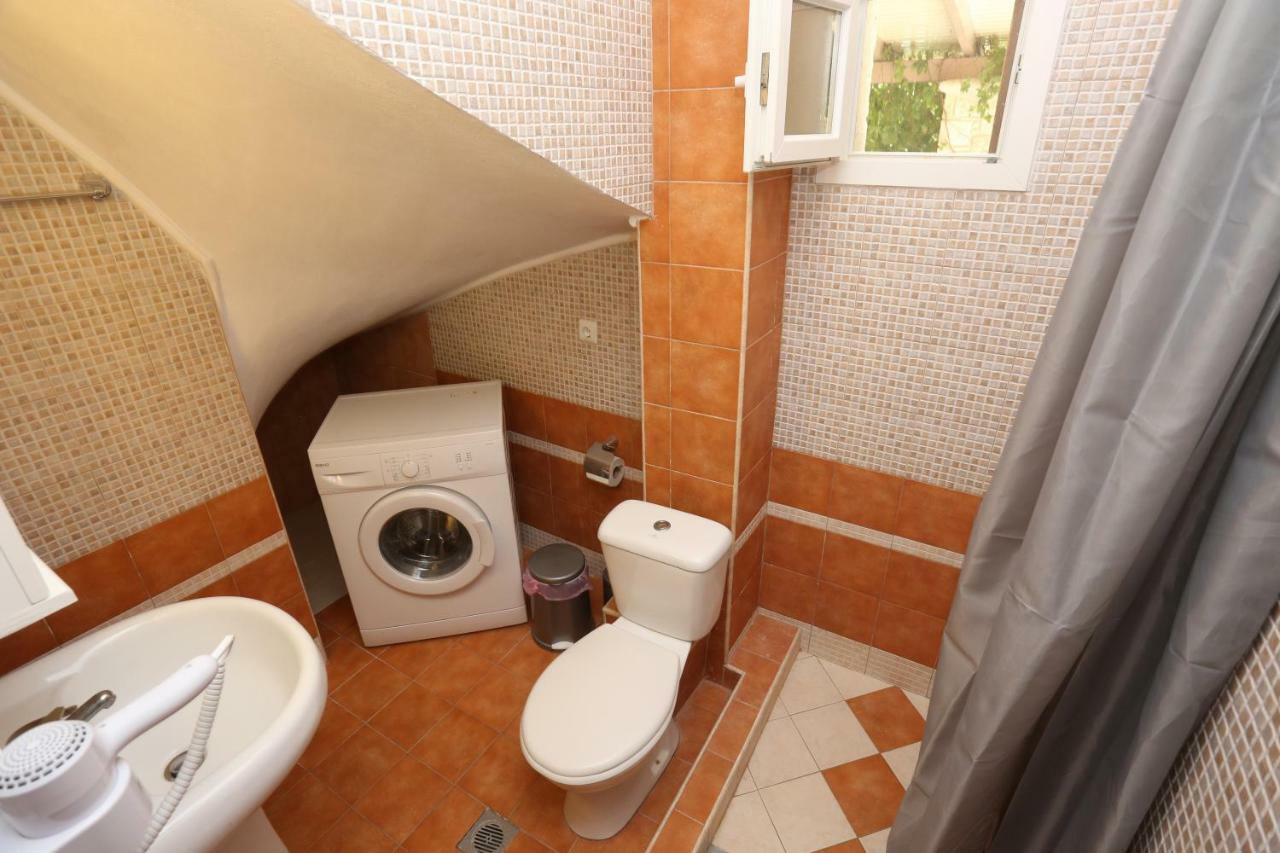 Villa Argo 3 - Beachfront, Big Gardens, Location! Pefkochori Exterior foto